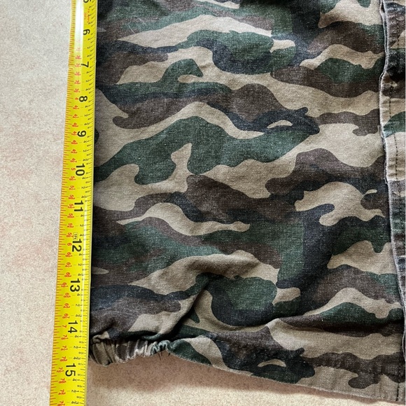 Buffalo David Bitton Green Camo Studded Button Down Jacket - Picture 13 of 15